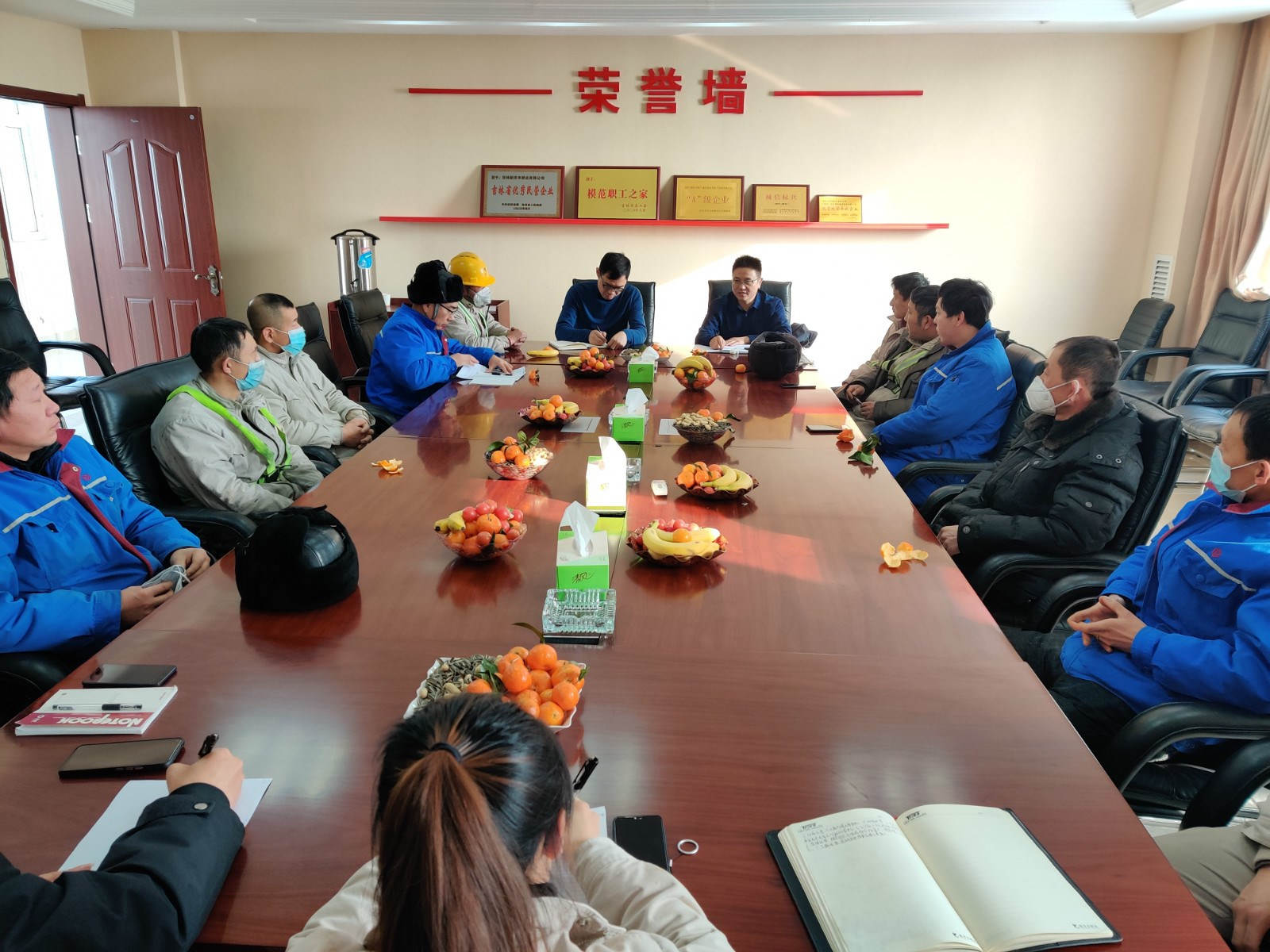 吉林新洋丰总经理陈旺明、分工会主席鲁文彦组织召开困难职工座谈会_meitu_6.jpg 吉林新洋丰总经理陈旺明、分工会主席鲁文彦组织召开困难职工座谈会_meitu_6.jpg